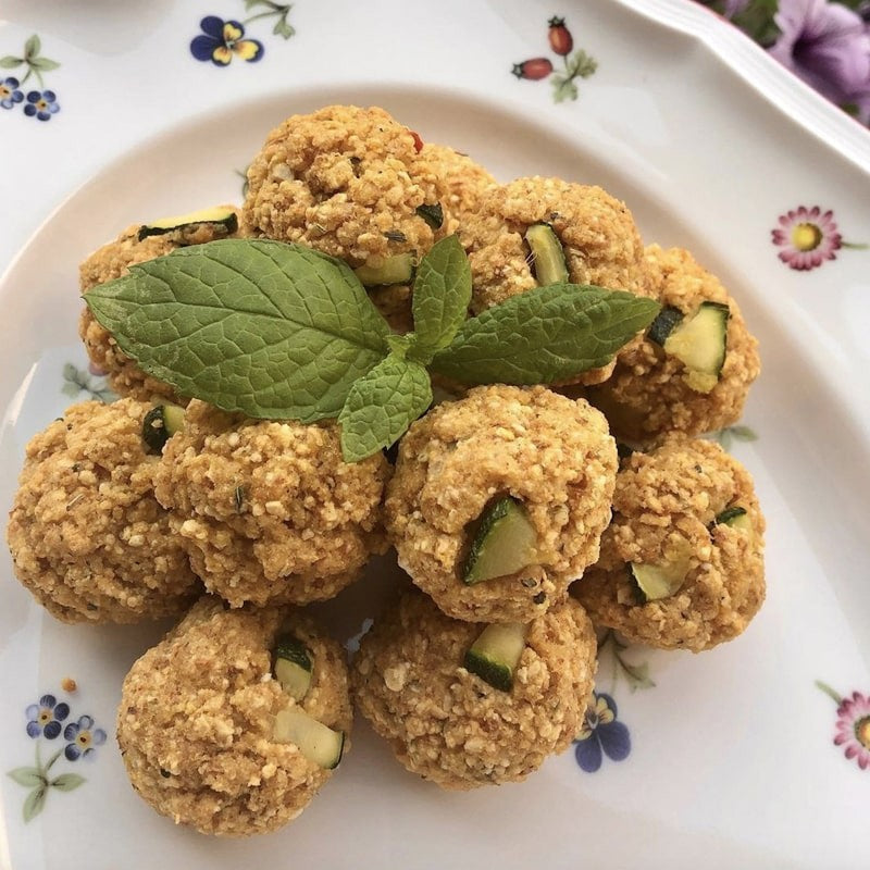 Pre-cooked organic meatball patty mix (lentils and chickpeas)